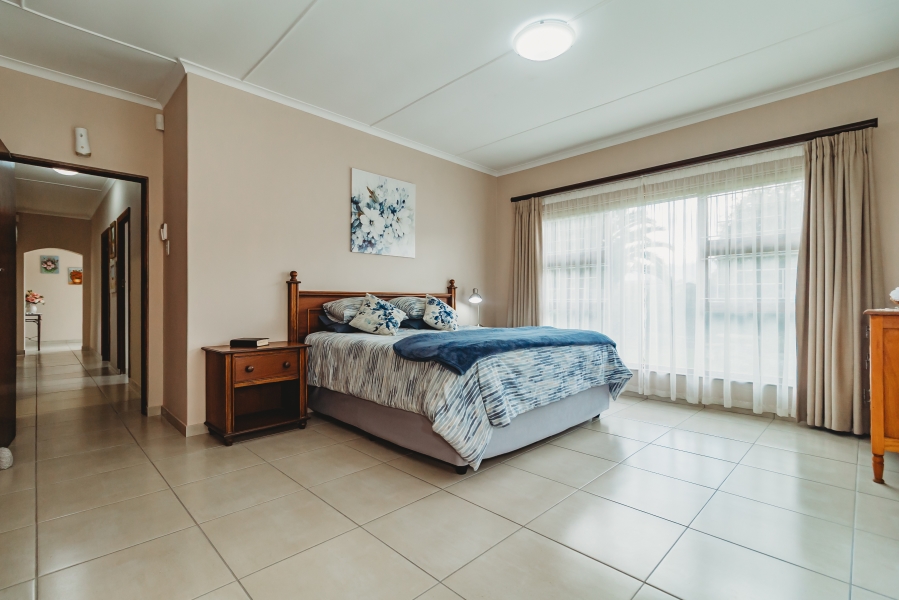 3 Bedroom Property for Sale in Denver Park Western Cape